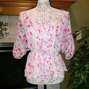 Guess Shirt Size Medium Pink Cream Floral!
